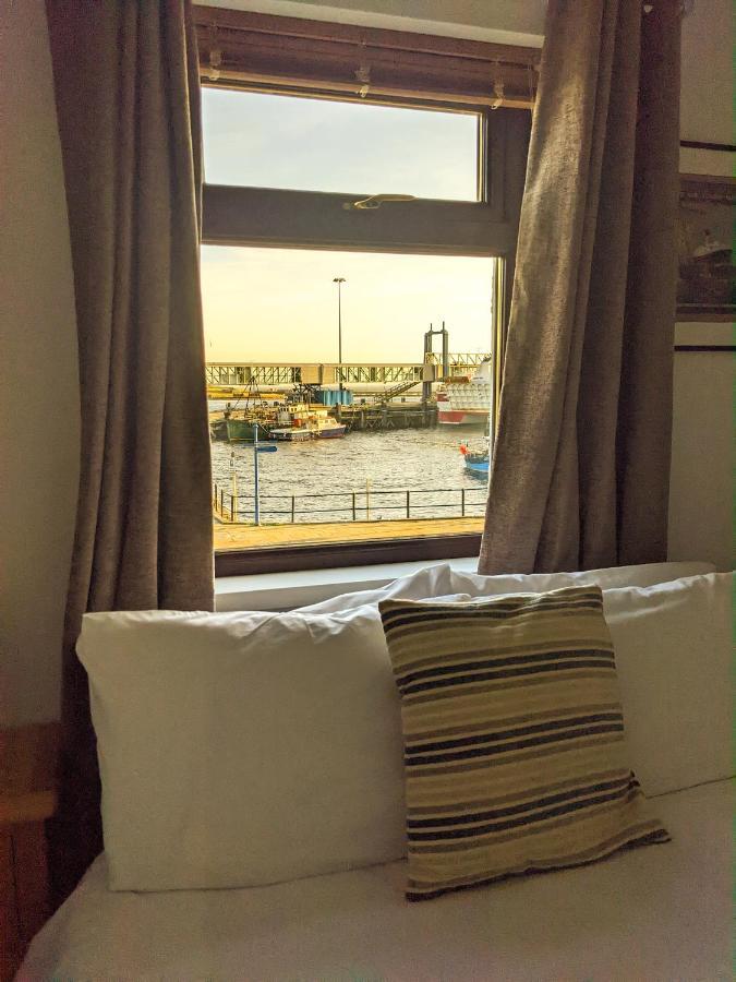 Ferry Inn Stromness Exterior foto