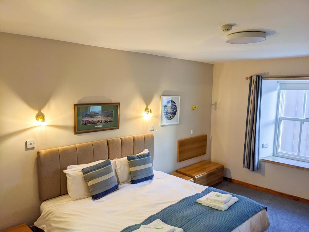 Ferry Inn Stromness Exterior foto